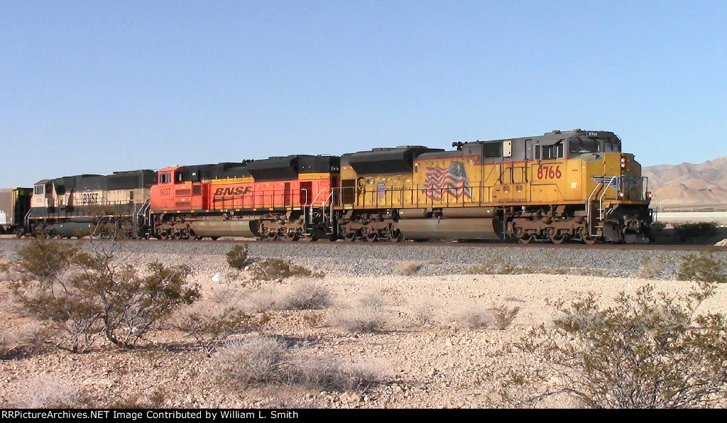 EB Unit Empty Hooper Frt at Erie NV -2